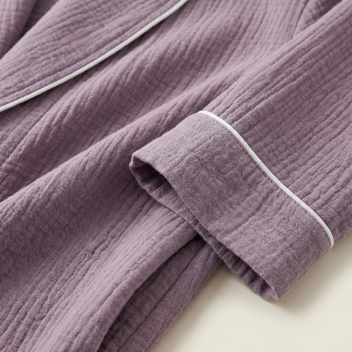 Peignoir Long en Coton Texturé Col Châle Finition Passepoil